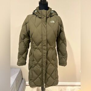 The North Face 550 Long Women’s Jacket!